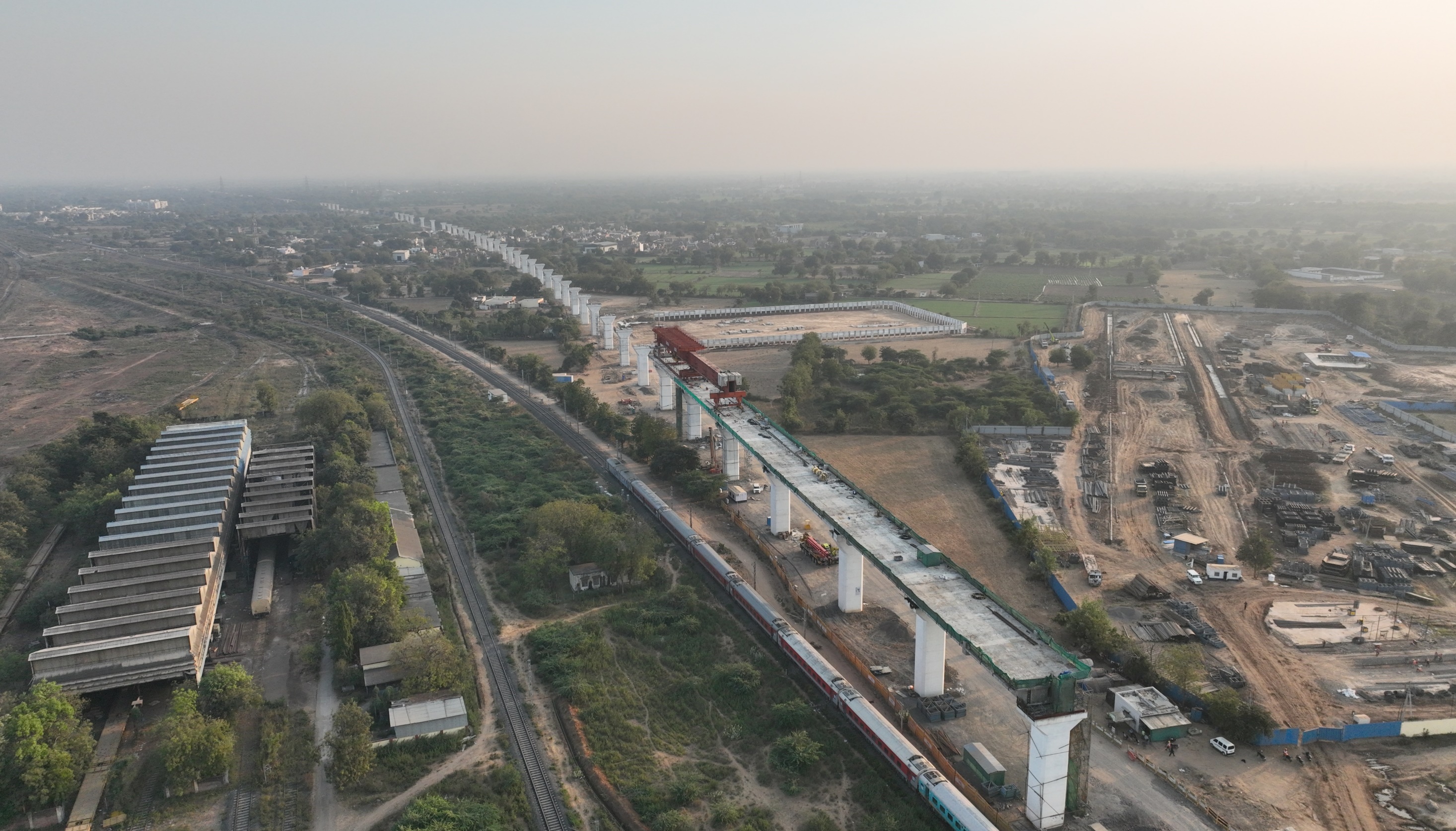 स्पैन-दर-स्पैन (ओवर-स्लंग) LG-3, अहमदाबाद में — जनवरी 2023